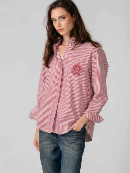 CAMISA_RAYAS_GRANATE_Y_BLANCA_ESCUDO_GRANATE