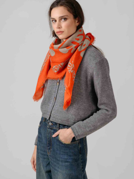 PANUELO_CUADRADO_LANA_NARANJA_Y_BEIGE_UNICO_NARANJA