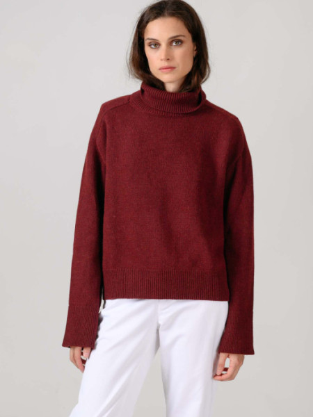 JERSEY_AMUR_CUELLO_VUELTO_GRANATE