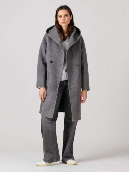 ABRIGO_LARGURA_MEDIA_GRIS_CLARO_GRIS