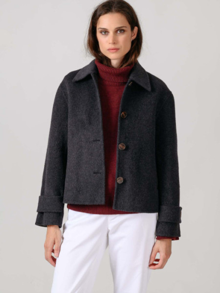 CHAQUETA_CORTA_CUELLOS_GRIS_OSCURO_GRIS