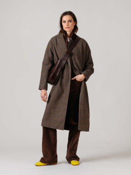 ABRIGO_CUADROS_DOBLE_ABOTONADURA_MARRON