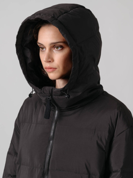 PLUMIFERO_LARGO_CAPUCHA_NEGRO