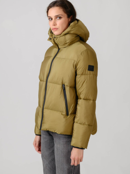 PLUMIFERO_ACAMPANADO_CAPUCHA_KHAKI PLUMIFERO_ACAMPANADO_CAPUCHA_KHAKI