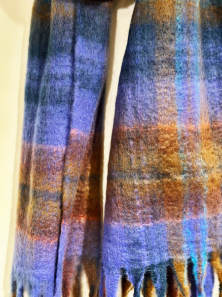 BUFANDA_AZULONA_Y_MARRON