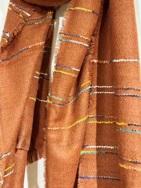 BUFANDA_GRANATE_DETALLES_COLOR