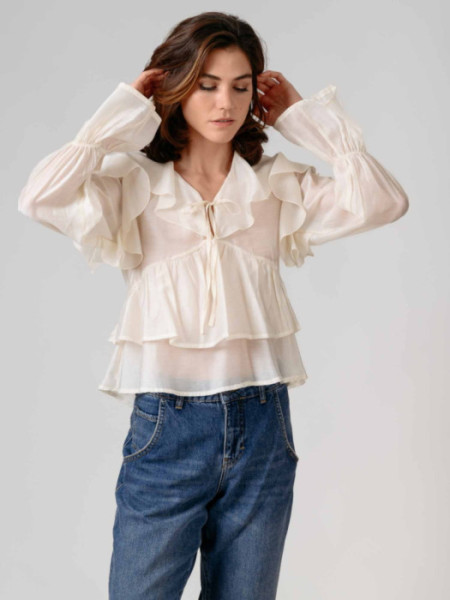 Blusa Cruda Volantes Cuello Pico