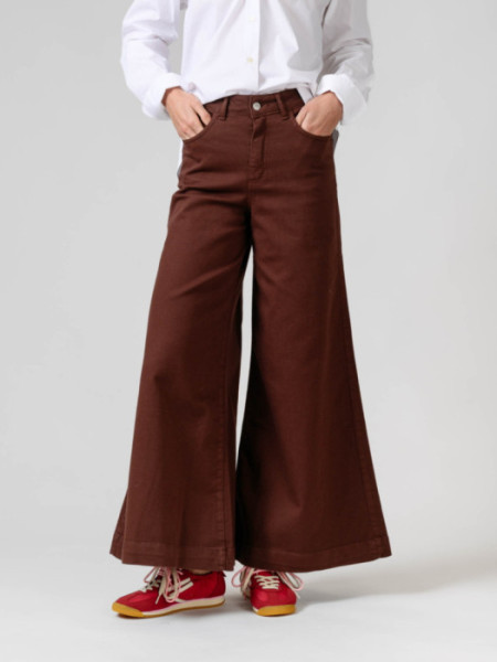 Vaquero Tiro Alto Ancho Marrón