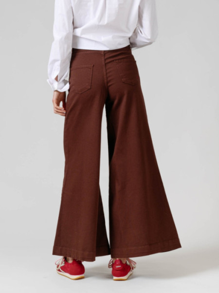 Vaquero Tiro Alto Ancho Marrón