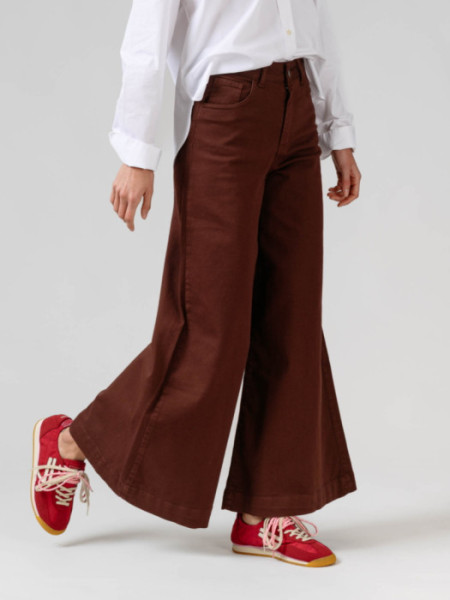 Vaquero Tiro Alto Ancho Marrón