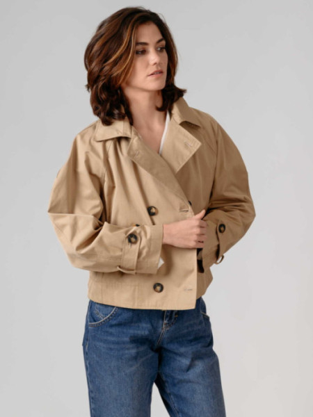 Gabardina Corta Doble Botonadura