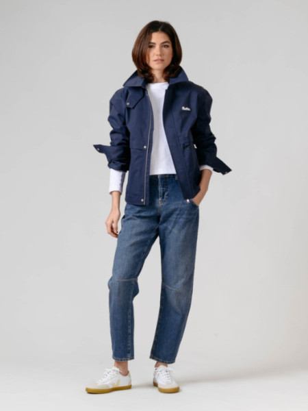 Chubasquero Corto Con Cuello Marino