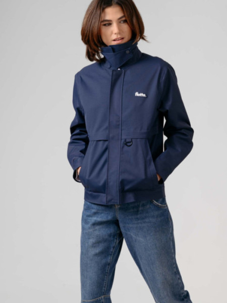 Chubasquero Corto Con Cuello Marino