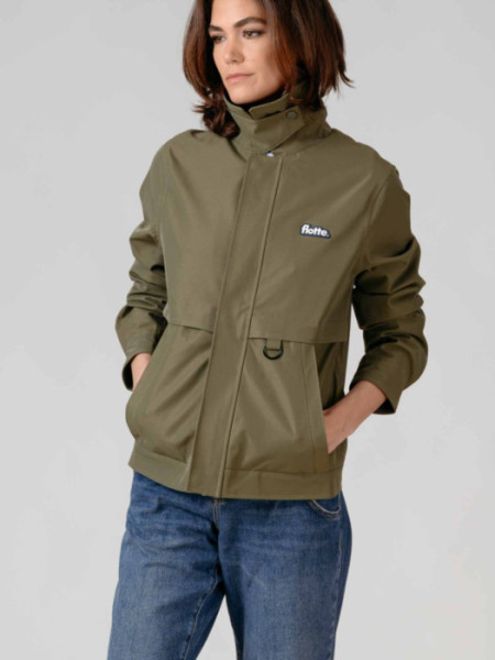 Chubasquero Corto Con Cuello Kaki