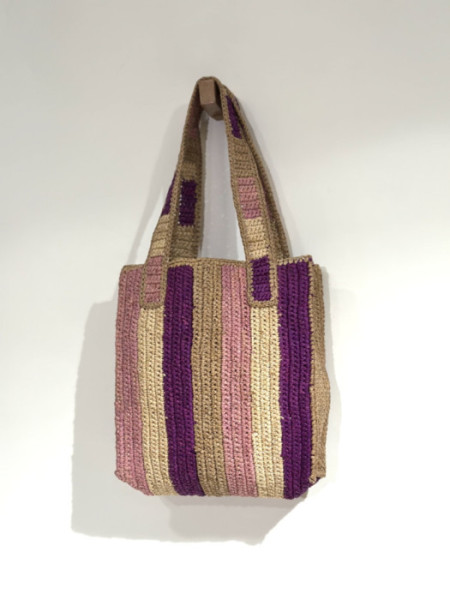 BOLSO_RAFIA_PEQUENO_RAYAS_ROSA_Y