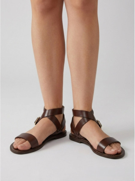 Sandalia Roma Cuero Marron