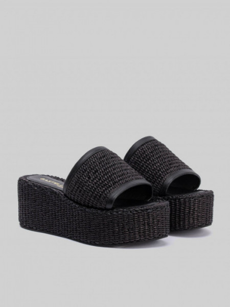 SANDALIA_PLATAFORMA_NEGRO_NEGR SANDALIA_PLATAFORMA_NEGRO_NEGR
