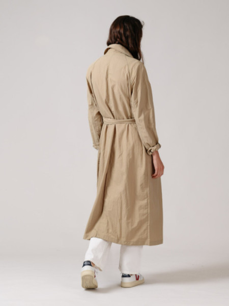 Gabardina Estocolmo Tejido Crinkle Beige