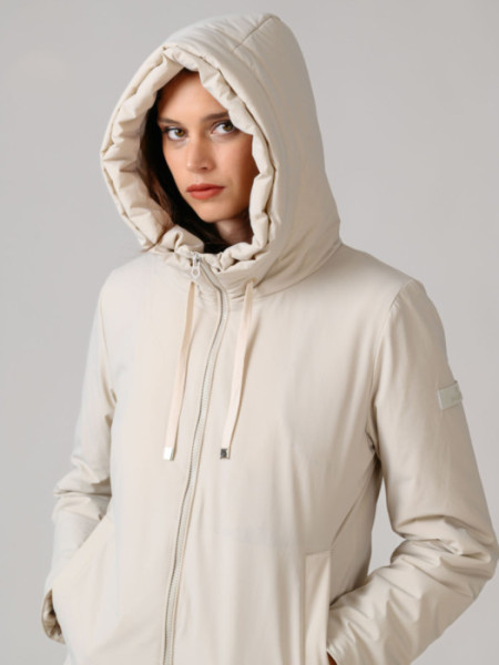 PARKA_CAPUCHA_LARGURA_MEDIA_CRUDA